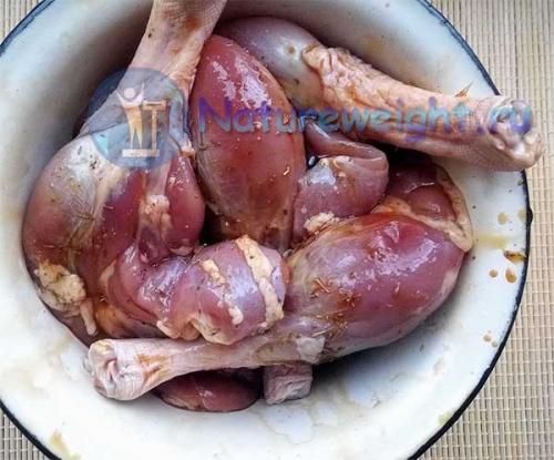 Утиные ножки с яблоками в рукаве. Утиные окорочка в рукаве для запекания в духовке. Рецепт с яблоками и специями