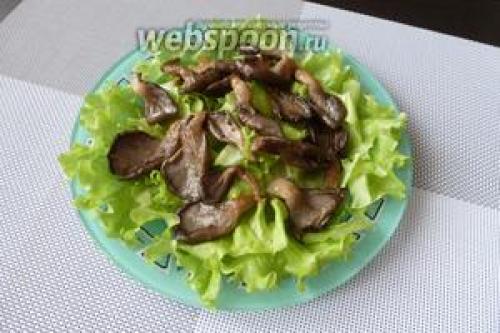 Салат Цезарь с курицей рецепт с грибами. Салат Цезарь с курицей 10