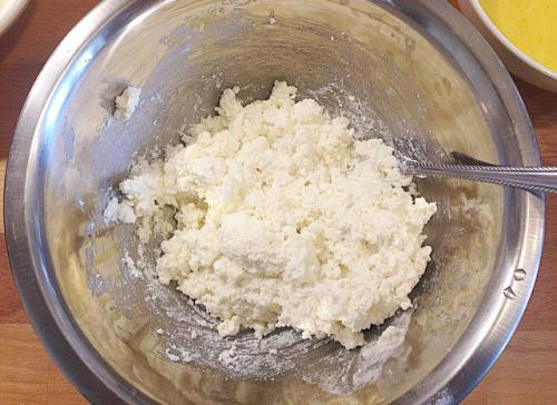 Сырники из зерненого творога в духовке. Сырники в духовке пошаговый рецепт с фото