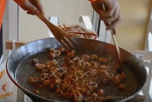 Сливочная паэлья. Рецепт 2, пошаговый: испанская паэлья с морепродуктами