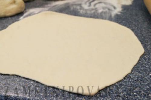 Тесто на аджарские хачапури в хлебопечке. Хачапури с сыром по-аджарски