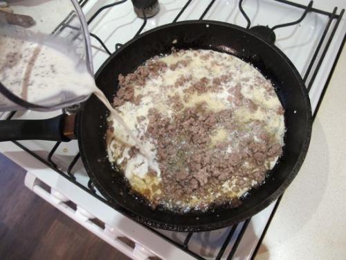 Мясная запеканка со сливками. 