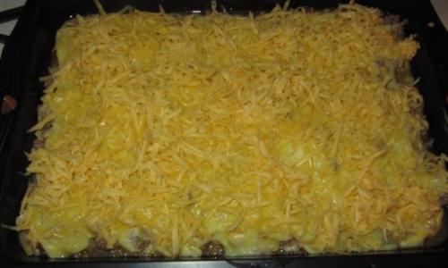 Картофельная запеканка с фаршем в сметанном соусе. Картофельная запеканка с фаршем и овощами