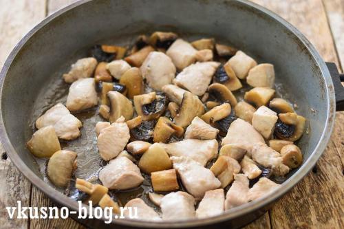 Куриная грудка с грибами и овощами. Курица тушеная с грибами и овощами