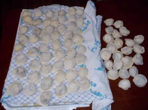 Из пельменного теста пицца. можно ли сделать пиццу из пельменного теста 39 Из пельменного теста пицца. можно ли сделать пиццу из пельменного теста 39