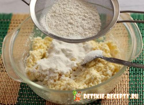 Сырники из детского творожка в духовке. Сырники из творога в духовке