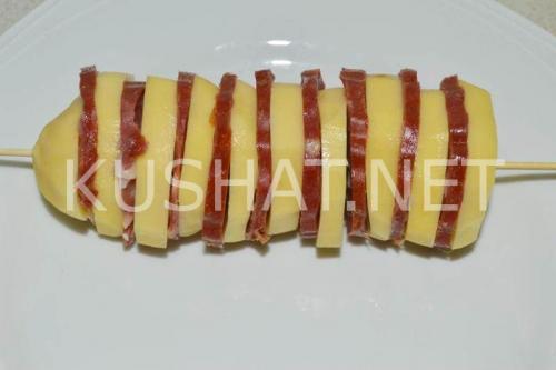 Шашлык в духовке на картофельной подушке. Шашлык с картошкой в духовке. Пошаговый рецепт с фото