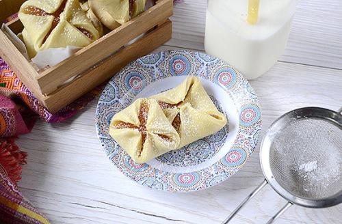 Конвертики из песочного теста с повидлом. Конвертики с персиковым джемом - самая быстрая выпечка к чаю