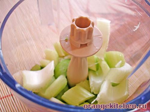 Бульон овощной с сельдереем. Бульон с сельдереем 08 Бульон овощной с сельдереем. Бульон с сельдереем 08