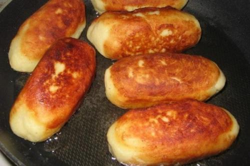 Пюре с сосисками. Сосиски в картофельном пюре — вкусный ужин для всей семьи