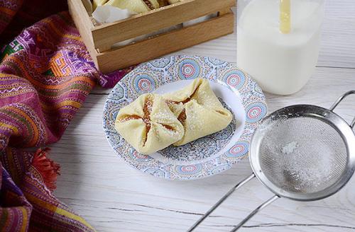 Конвертики из песочного теста с повидлом. Конвертики с персиковым джемом - самая быстрая выпечка к чаю