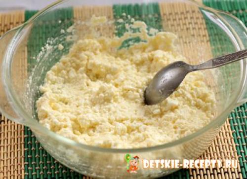 Сырники из детского творожка в духовке. Сырники из творога в духовке