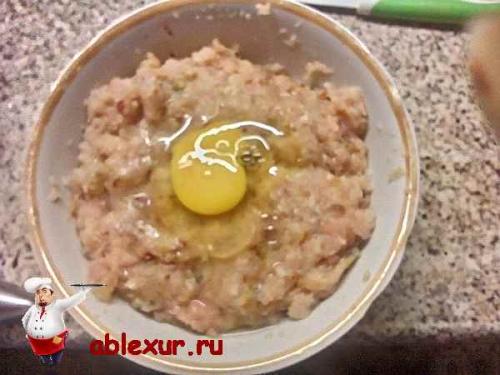 Куриные котлеты с болгарским перцем и сыром. Нежные куриные котлеты с болгарским перцем и сыром 37 Куриные котлеты с болгарским перцем и сыром. Нежные куриные котлеты с болгарским перцем и сыром 37