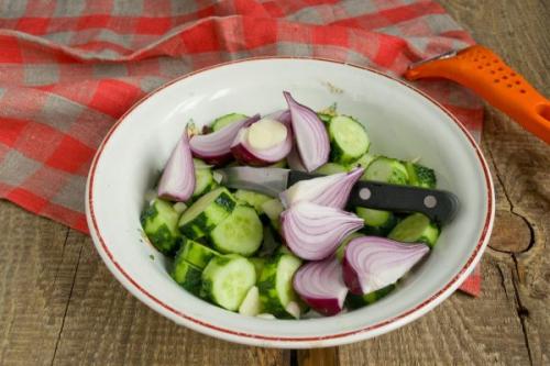 Обалденный салат из огурцов на зиму. Рецепт огуречного салата на зиму