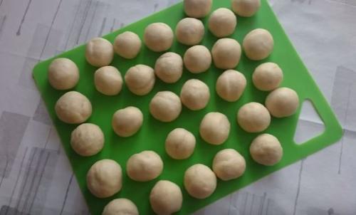 Шарики творожные. Классический рецепт шариков из творога во фритюре