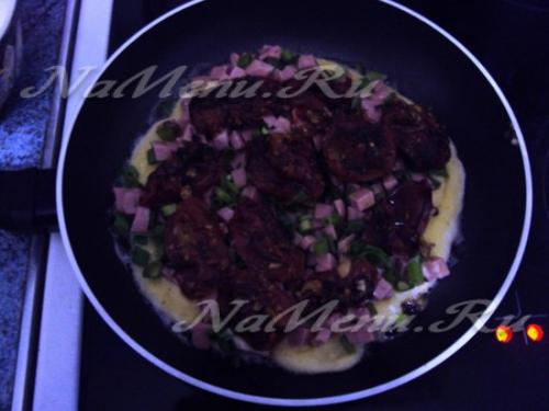 Тонкая пицца на сковороде рецепт. Рецепт 6, пошаговый: пицца на сковороде без сметаны