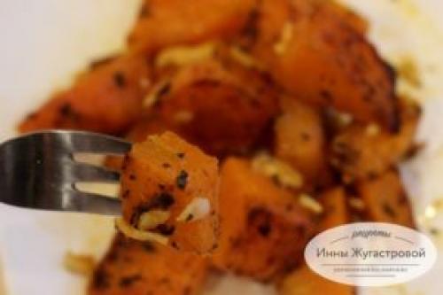 Тыква по-гречески. Два рецепта запеченной тыквы. Тыква по-гречески с томатом. Десертная тыква со специями