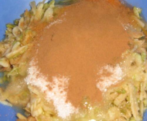 Пирог с яблоками из мацы. Яблочный пирог из мацы