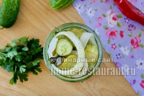 Салат из огурцов с кориандром на зиму рецепты. Латгальский салат из огурцов с луком на зиму