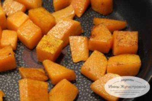 Тыква по-гречески. Два рецепта запеченной тыквы. Тыква по-гречески с томатом. Десертная тыква со специями