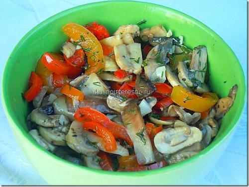 Шампиньоны с болгарским перцем и луком. Отличная закуска из грибов шампиньонов с болгарским перцем!