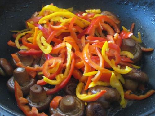 Шампиньоны с болгарским перцем. #1 Алена