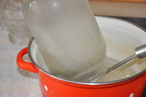 Засолка огурцов с гвоздикой. Солёные, зелёные, острые и хрустящие Солёные огурцы — короли всех праздничных столов. Редкая хозяйка не припасёт парочку банок этого традиционного яства к каждой семейной дате. И чтобы никто не остался разочарованным своими за 08 Засолка огурцов с гвоздикой. Солёные, зелёные, острые и хрустящие Солёные огурцы — короли всех праздничных столов. Редкая хозяйка не припасёт парочку банок этого традиционного яства к каждой семейной дате. И чтобы никто не остался разочарованным своими за 08