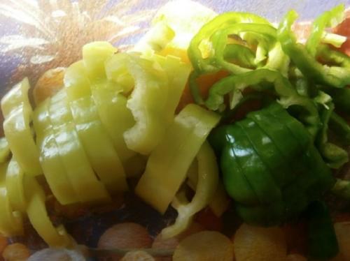 Лечо с морковью. Как приготовить лечо из помидоров, перца, моркови и лука?