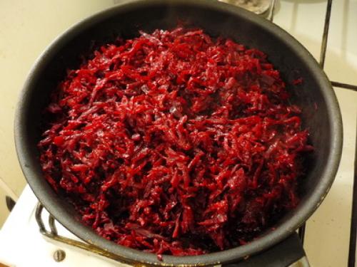 Свекольная икра из сырой свеклы. Икра из сырой свеклы