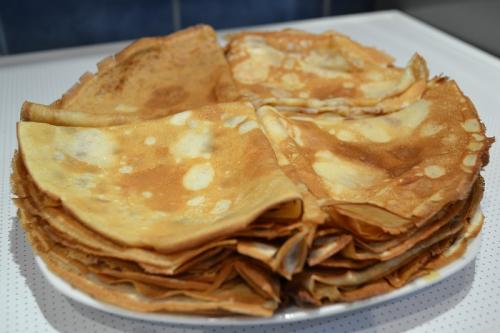 Рецепт блины на молоке воздушные. Быстрые дрожжевые воздушные блины на молоке — пошаговый рецепт с фото