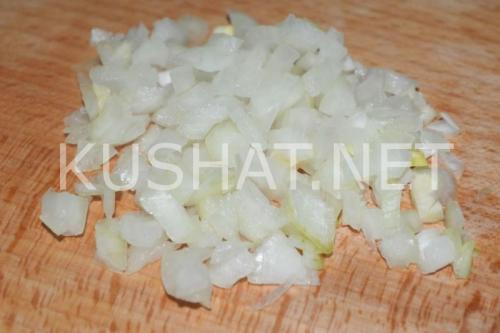 Салат с курицей и кукурузой и солеными огурцами. Салат с курицей, кукурузой, сыром – рецепт