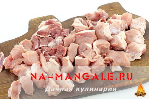 Подлива из свинины. Подлива с томатной пастой в сковороде