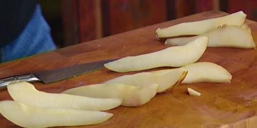 Салат с языком и грушей. Японский салат с языком и карамелизированной грушей 01