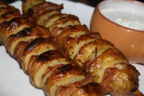 Шашлык с картошкой и Салом на шампуре. Картошка на шампурах на Мангале (картофельный шашлык)