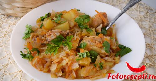 Тушеная капуста с курицей и картошкой в мультиварке. Тушеная капуста с курицей и картофелем в мультиварке