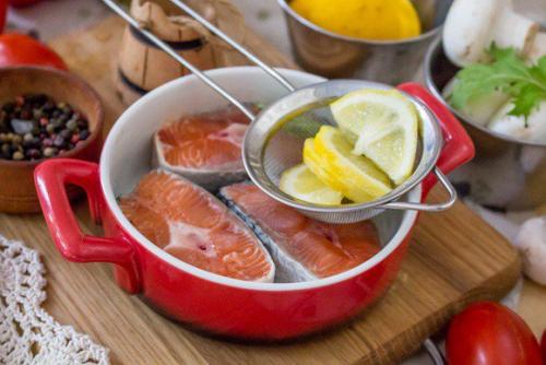 Жареная семга с овощами. Семга с овощами и грибами на сковороде рецепт с фото 01