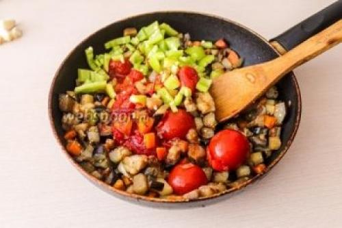 Куриный суп с перцем и баклажанами. Суп с курицей и баклажанами 07 Куриный суп с перцем и баклажанами. Суп с курицей и баклажанами 07