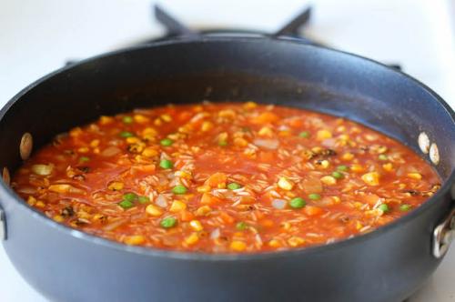 Рис с томатным соусом. Совет 1: Как приготовить ароматный рис с томатным соусом