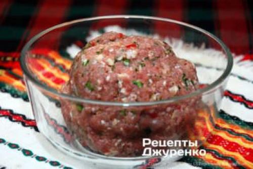 Мясные шарики на сковороде. Ингредиенты для мясных шариков (10-12 шт)