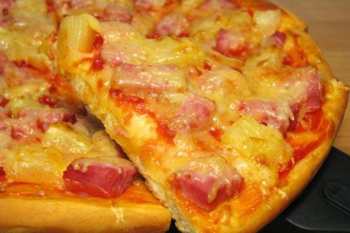 Пицца на йогурте на сковороде. Гавайская пицца на сковороде