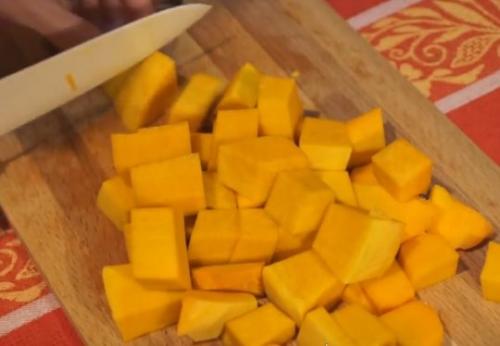 Пряный крем суп из тыквы. Сливочный крем суп из тыквы - классический пошаговый рецепт