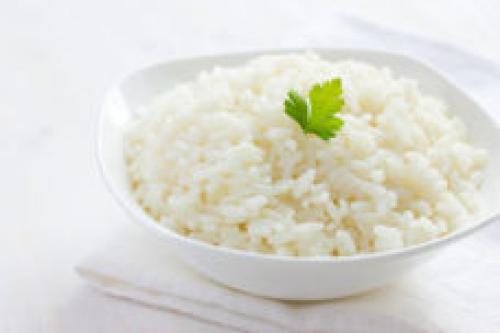 Тушеная капуста с рисом и мясом на сковороде. Готовим в духовке