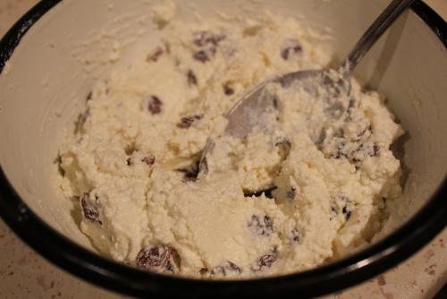 Розочки из слоеного теста с творогом. Слоеные БУЛОЧКИ-РОЗОЧКИ с творогом за полчаса