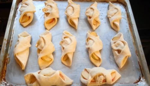 Розочки из слоеного теста с творогом. Слоеные БУЛОЧКИ-РОЗОЧКИ с творогом за полчаса 17 Розочки из слоеного теста с творогом. Слоеные БУЛОЧКИ-РОЗОЧКИ с творогом за полчаса 17