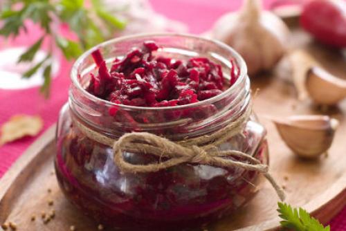 Салат из свеклы на зиму в банках. Общие принципы