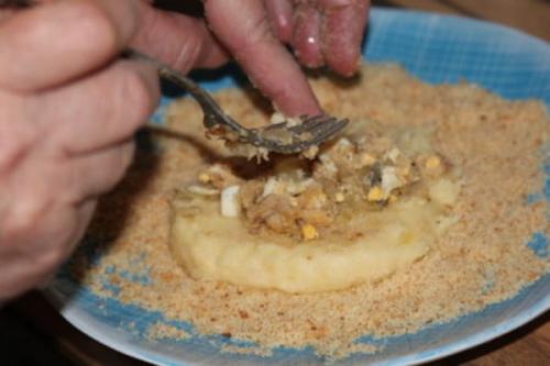 Зразы картофельные с рыбными консервами. 10 Зразы картофельные с рыбными консервами. 10