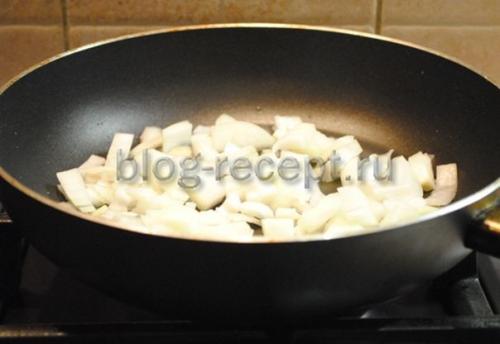 Жареная картошка с грибами. Ингредиенты: