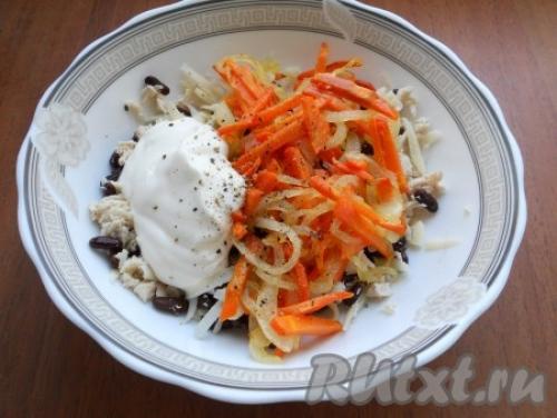 Салат с курицей фасолью и огурцами. Рецепт 2: салат с черной фасолью, курицей и сыром