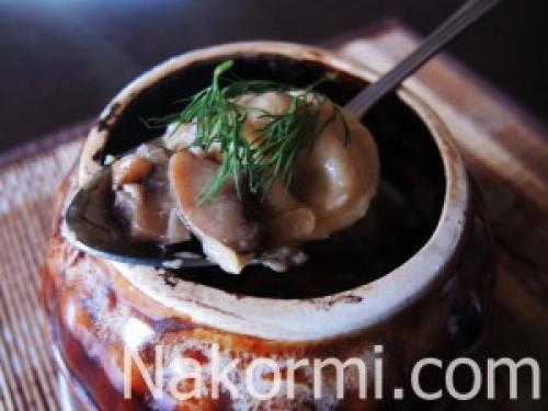 Пельмени запеченые в горшочках с грибами в духовке. Ингредиенты