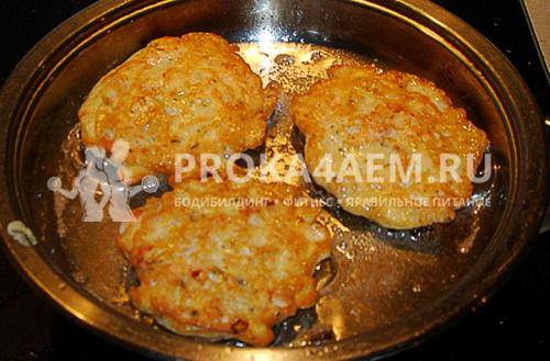 Рубленые куриные котлеты с сыром пп. Рубленные котлеты из куриной грудки